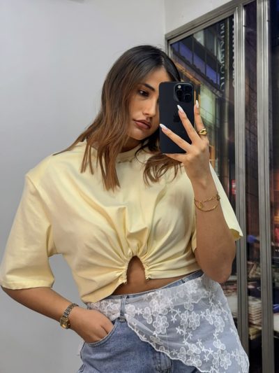 T-shirt Cropped Amarela