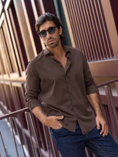 Camisa relaxed fit castanha Zolf